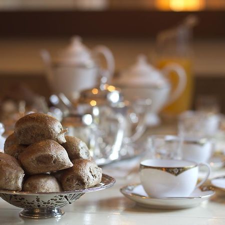 La Casona De Grace Bed & Breakfast Olivos Dış mekan fotoğraf